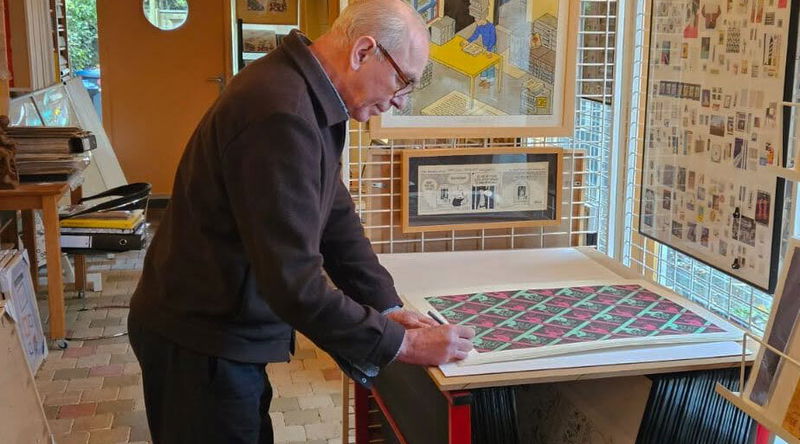 Joost Swarte zeefdruk Joost Swarte signeert een print